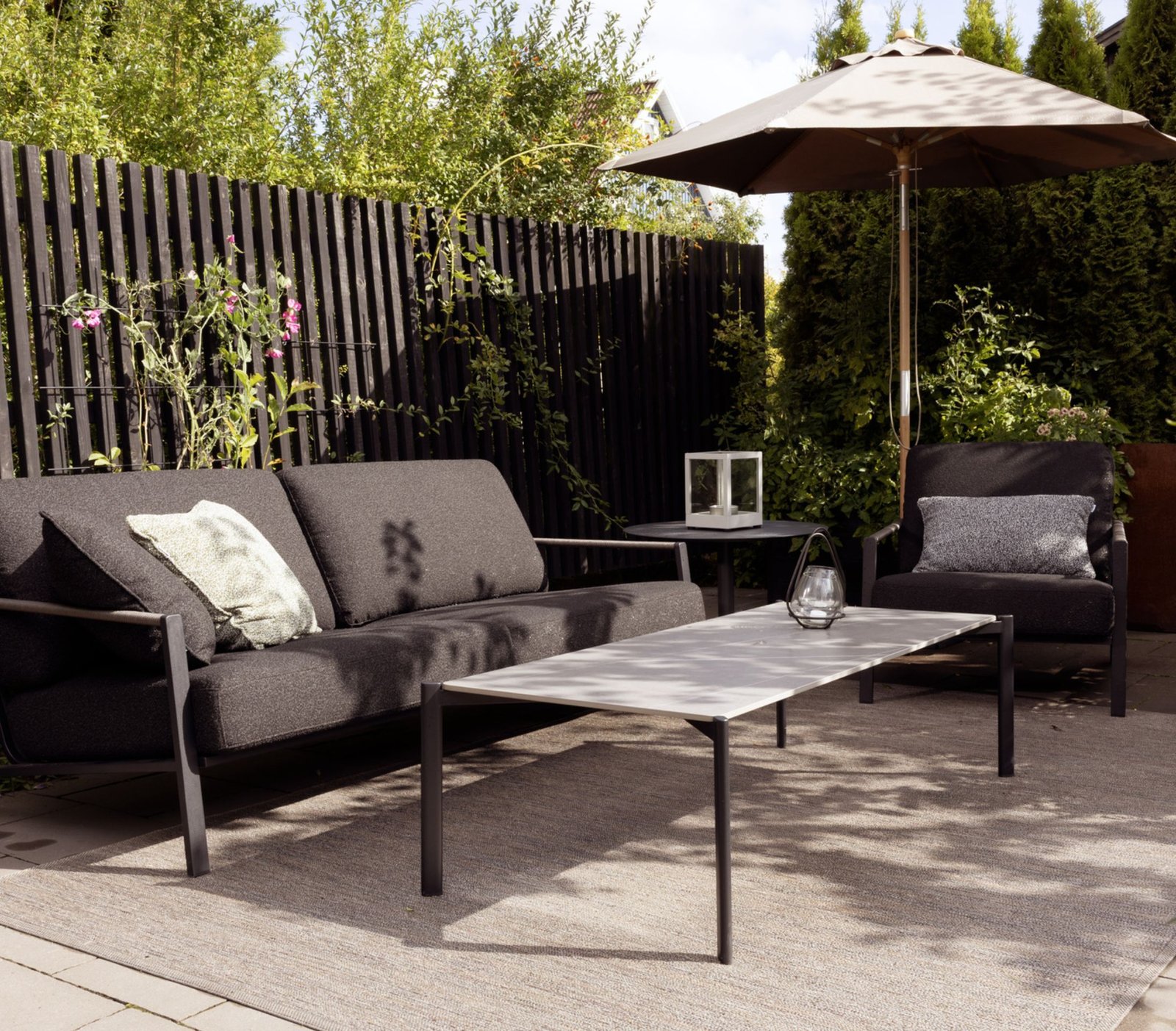 Lauko poilsio komplektas LYRA Black_bjarnum baldai